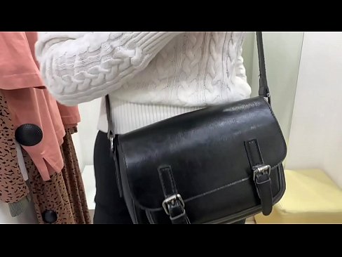 ❤️ Public masturbation sa batan-ong bitch FeralBerry nga adunay dildo sa fitting room ☑ Sex video sa amon ❌